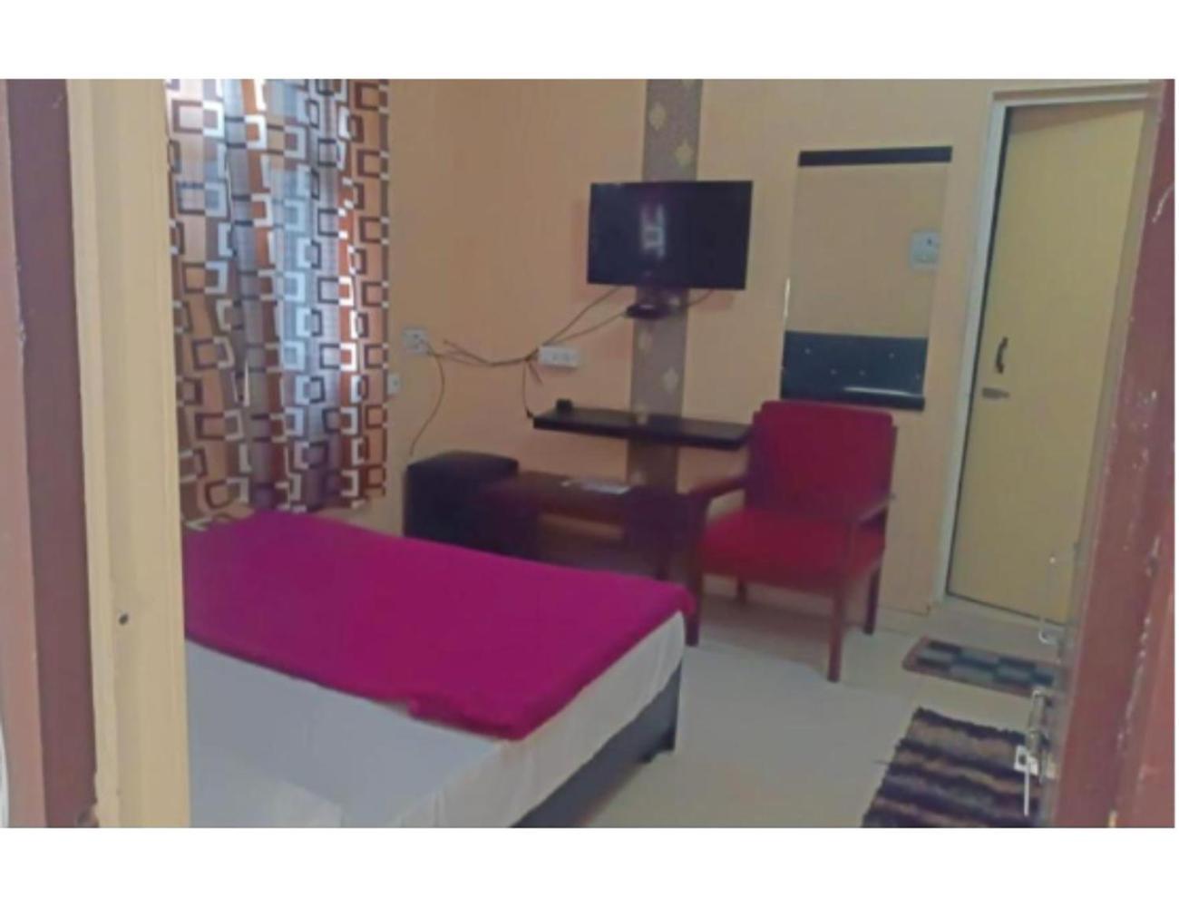 Hotel Anmol & Restaurant, Rudraprayag Luaran gambar